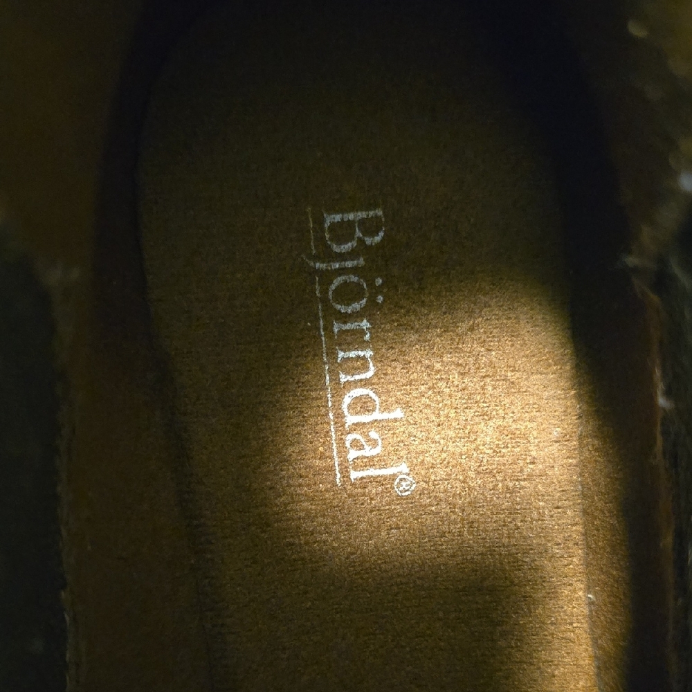 Bjorndal Tan Suede Ankle Booties - Picture 2 of 8